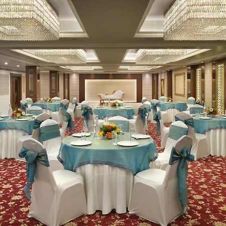 10 Park Street Bed & Breakfast Gorakhpur Extérieur photo