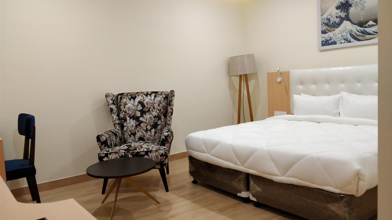 10 Park Street Bed & Breakfast Gorakhpur Extérieur photo